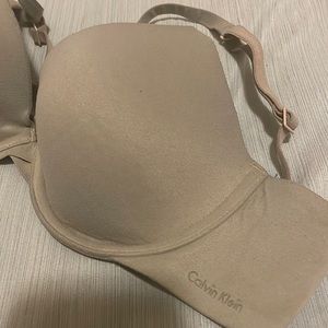 Calvin Klein T-Shirt Bra